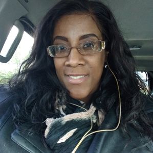 Meet your Posher, Nickie